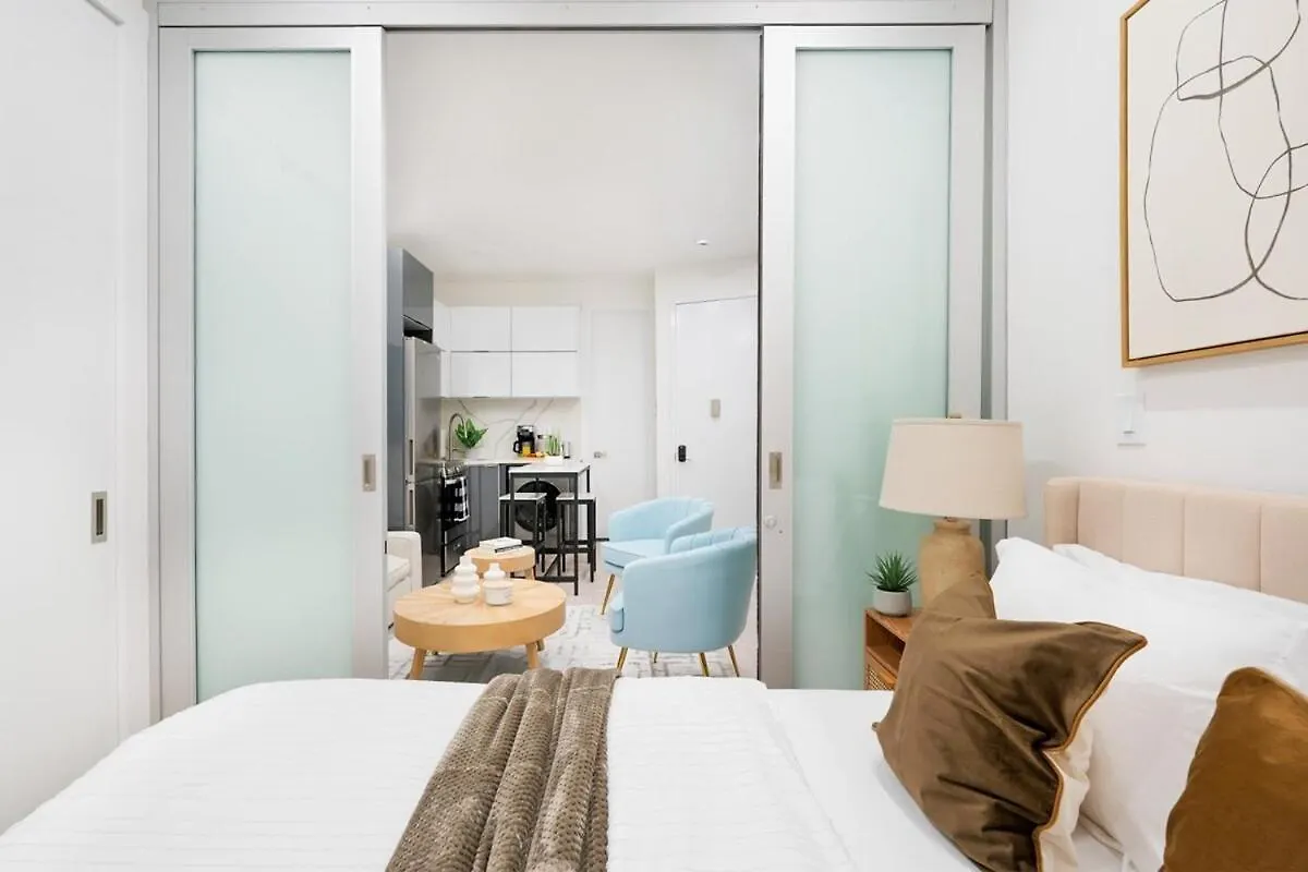 317-2A Sleek Modern 1Br Ues W&D Lägenhet New York 0*,  USA